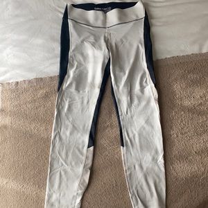 Outdoor Voices Black/White/Tan Core Tech Sweat Leggings - M